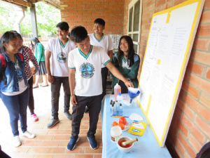 Feria de ciencias en el Colegio Indígena Yalve Sanga