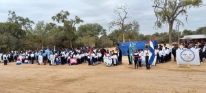 Desfile estudiantil en conmemoración de la Paz del Chaco
