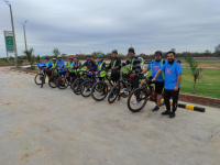 Pedaleada para fomentar el compañerismo