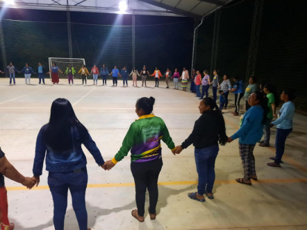 Educadoras comunitarias en retiro de capacitación