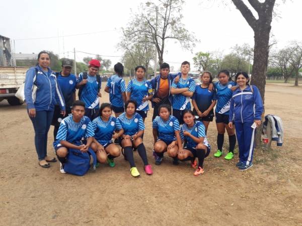 Pesempo'o - campeón de fútbol femenino en Judedes 2018