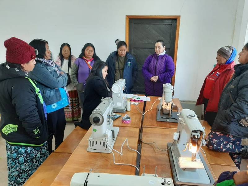 Curso de costura para mujeres