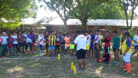 Visita atlética en el Colegio Indígena Yalve Sanga