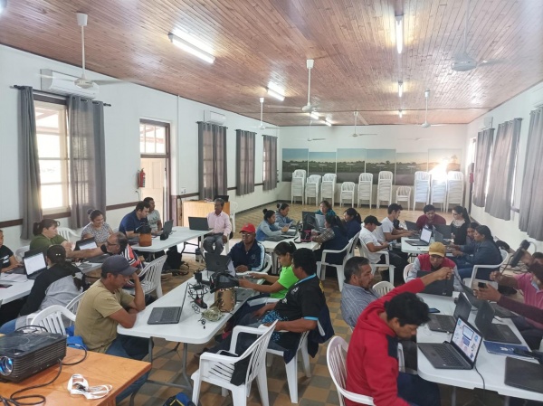 Docentes en capacitación TIC