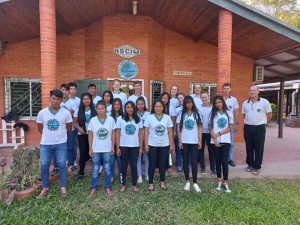 Intercambio estudiantil entre el Colegio Indígena Yalve Sanga y Colegio Secundario Loma Plata