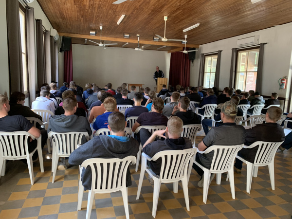 72 jóvenes de la Colonia Menno